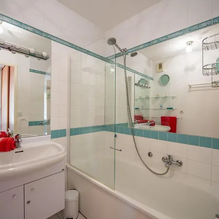 Διαμέρισμα Turquoise-12 By Interhome *