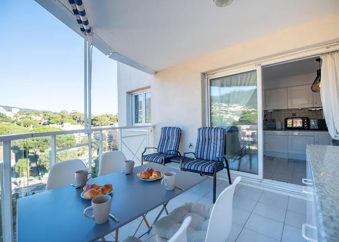 Turquoise-12 By Interhome *