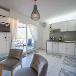 Turquoise-12 By Interhome *