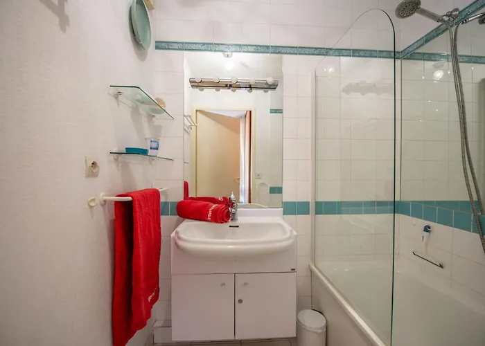 Turquoise-12 By Interhome Apartman