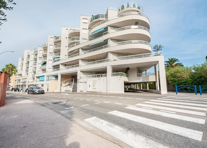 Turquoise-12 By Interhome *